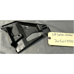 705013535 Used Can-am Maverick X3 UTV Left Latch Cover